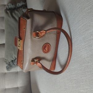 Dooney & Bourke doctor Dr Handbag